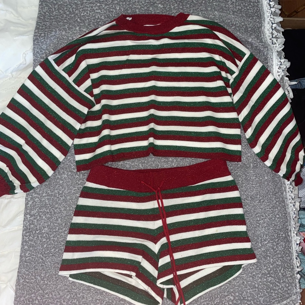 Beach Riot Balboa short and Callie sweater in Merry Stripe